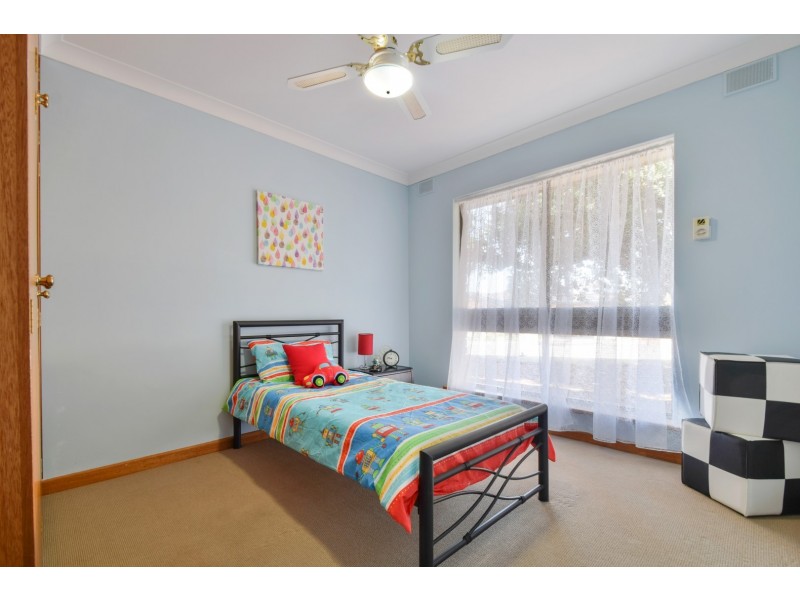 8 Tindall Crescent, Sheidow Park SA 5158