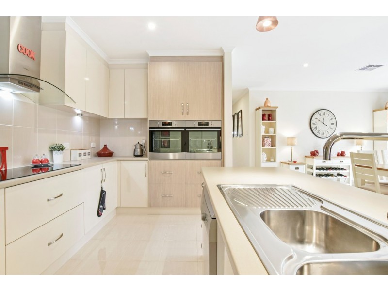 4 Scope Road, Woodcroft SA 5162