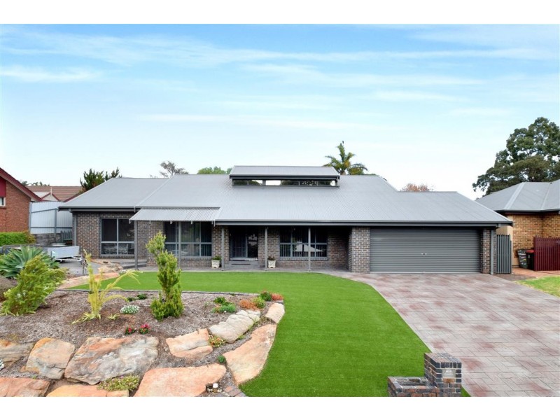 14 Furioso Drive, Woodcroft SA 5162