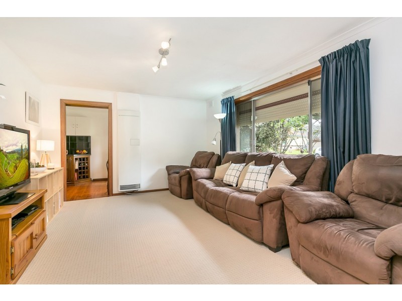 19 Judith Crescent, Morphett Vale SA 5162