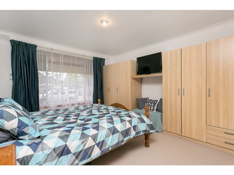 19 Judith Crescent, Morphett Vale SA 5162