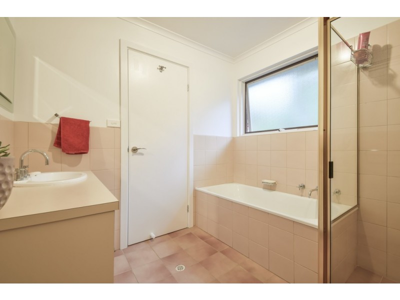 15 St James Street, Willunga SA 5172