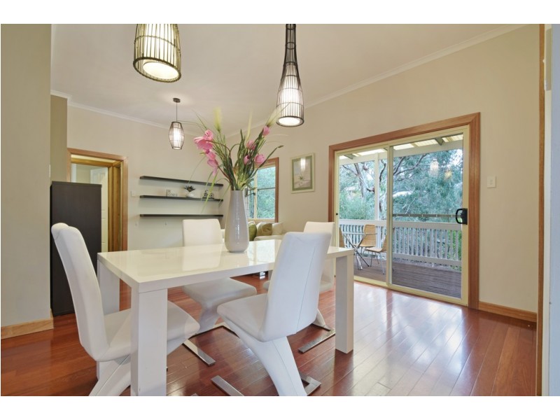 6 Nayook Grove, Happy Valley SA 5159