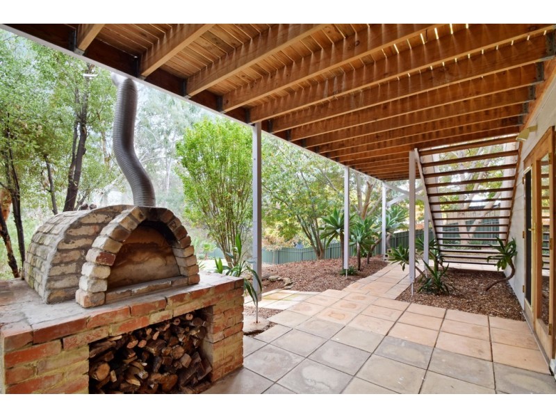 6 Nayook Grove, Happy Valley SA 5159