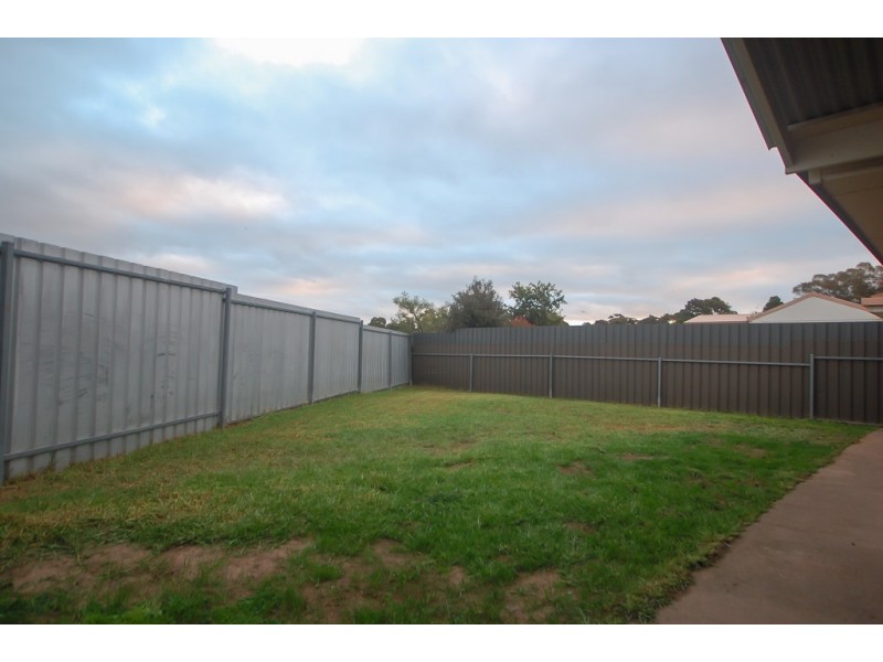 8 Claridge Court, Huntfield Heights SA 5163