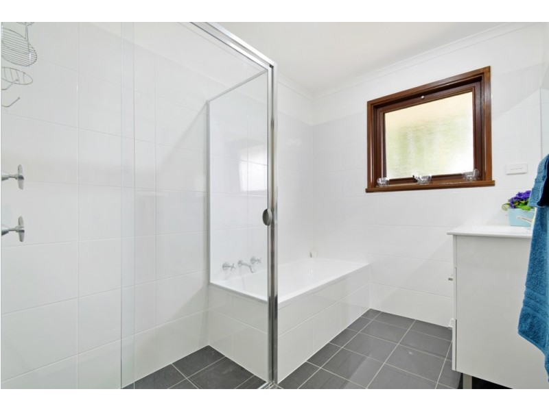 5 Barcelona Drive, Happy Valley SA 5159