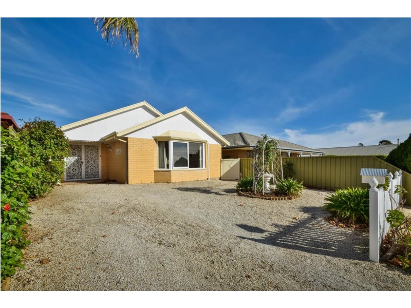 13 Coonawarra Close, Woodcroft SA 5162