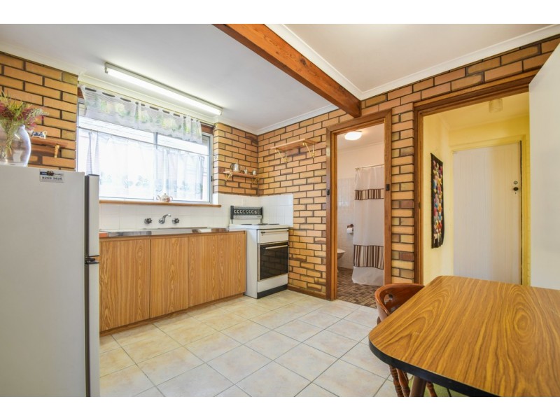 4 Bourlang Ave, Camden Park SA 5038