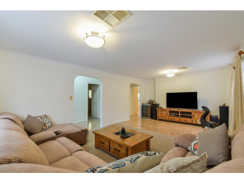 6 Searise Close, Seaford Rise SA 5169