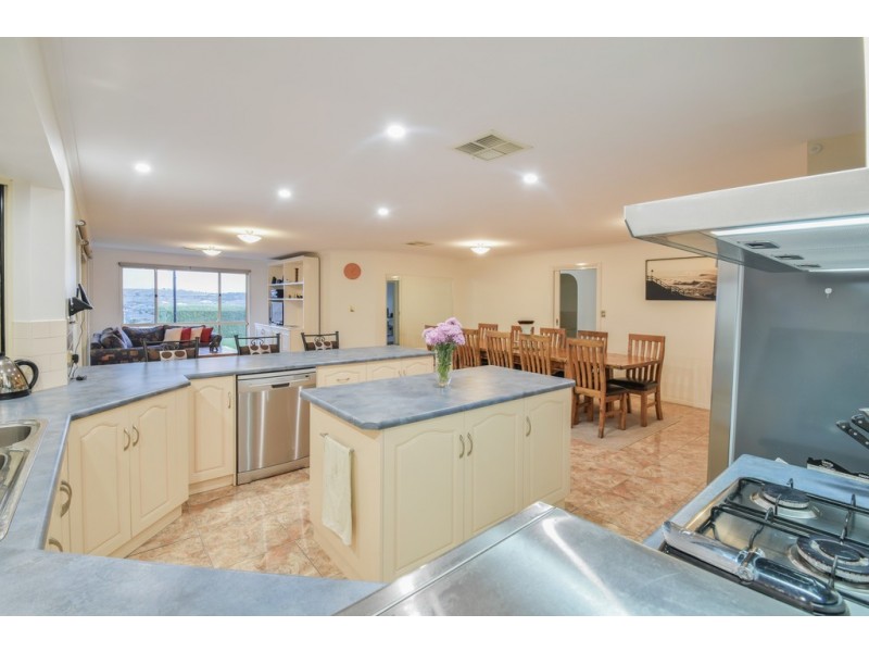 6 Searise Close, Seaford Rise SA 5169