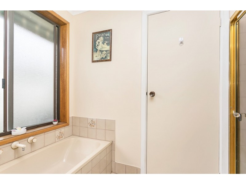 3 Shay Court, Huntfield Heights SA 5163