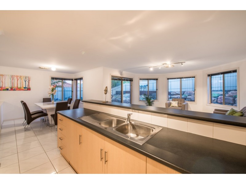 9 Stanford Glen, Seaford Rise SA 5169