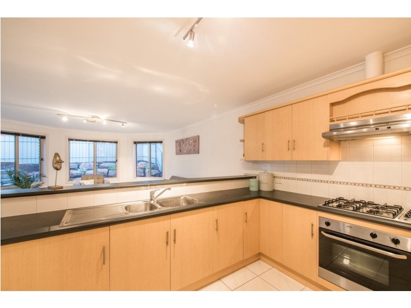 9 Stanford Glen, Seaford Rise SA 5169