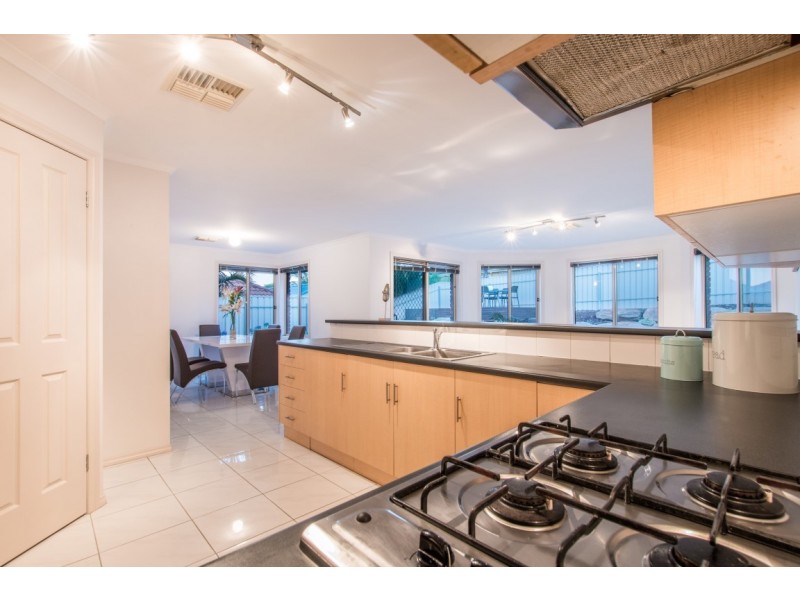 9 Stanford Glen, Seaford Rise SA 5169