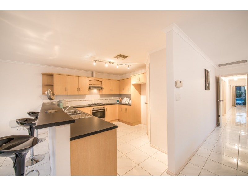 9 Stanford Glen, Seaford Rise SA 5169