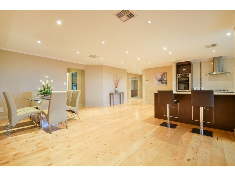 13 The Close, Chandlers Hill SA 5159