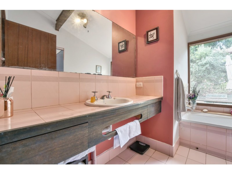 14 Barramundi Drive, Hallett Cove SA 5158