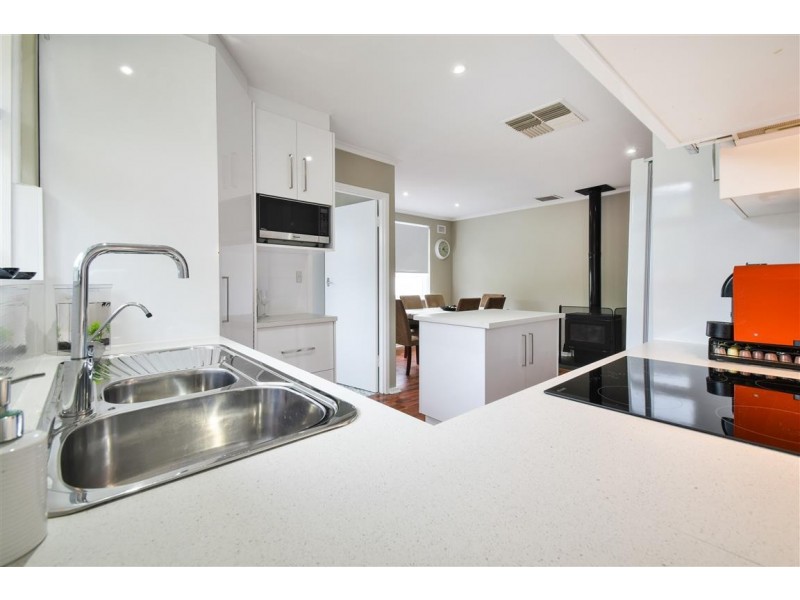 8 Pinchbeck Street, Morphett Vale SA 5162