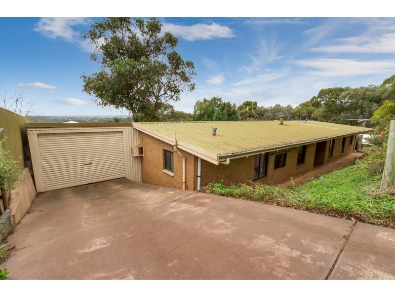 5 Redbank Close, Happy Valley SA 5159