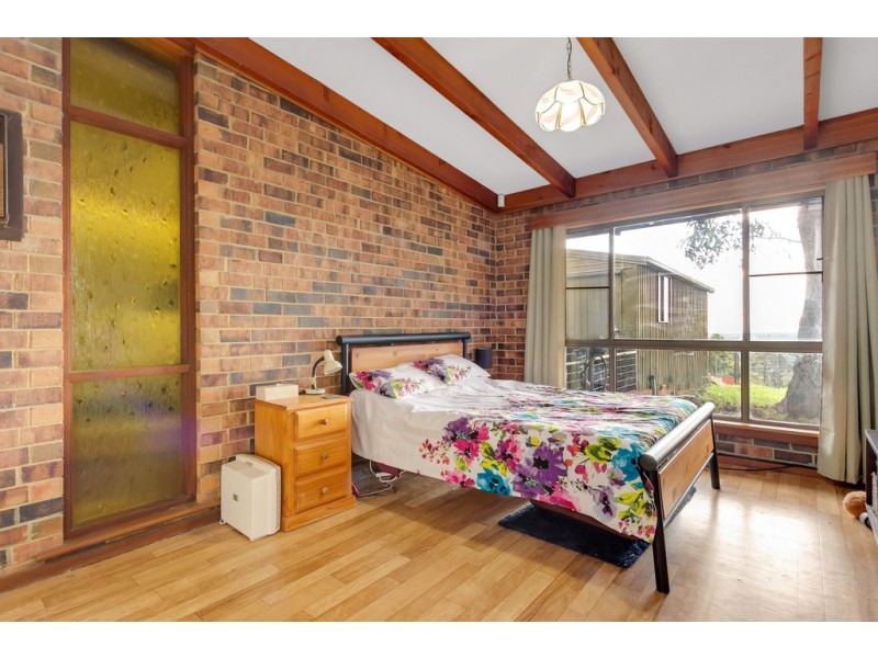 5 Redbank Close, Happy Valley SA 5159