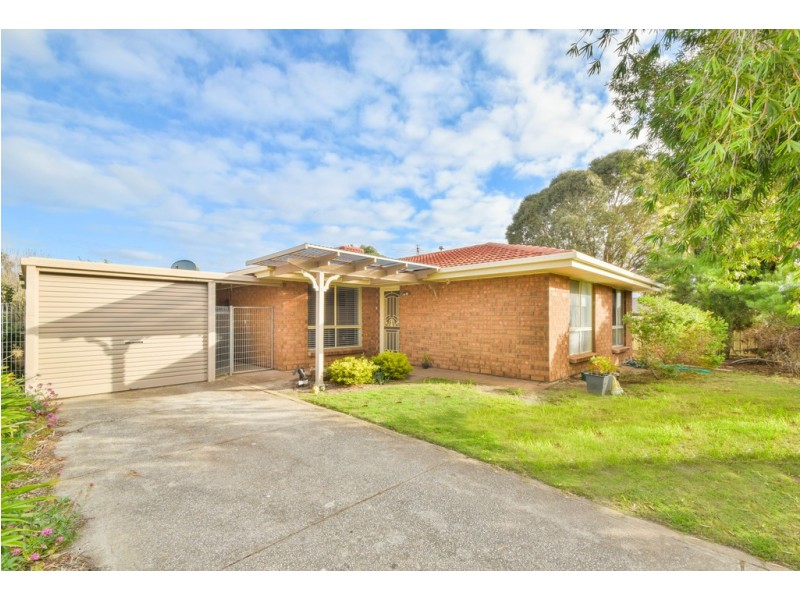 1 Windermere Court, Woodcroft SA 5162