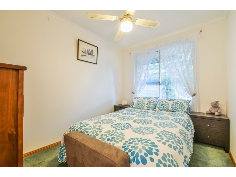 1 Windermere Court, Woodcroft SA 5162