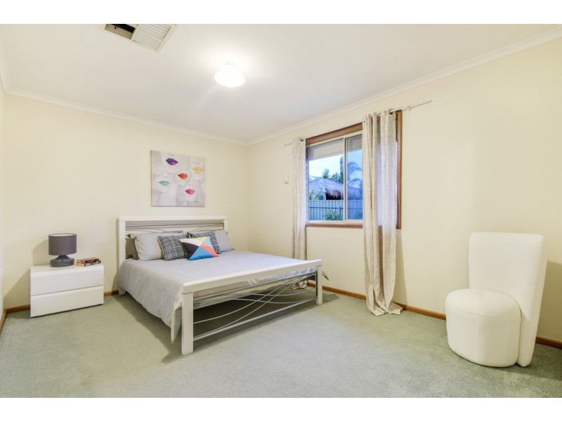 3 Dorita Court, Woodcroft SA 5162