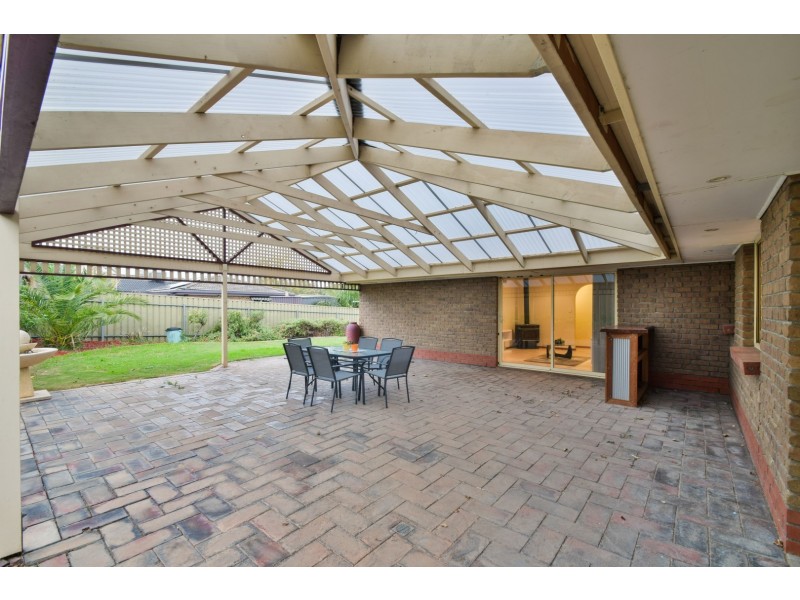 3 Dorita Court, Woodcroft SA 5162