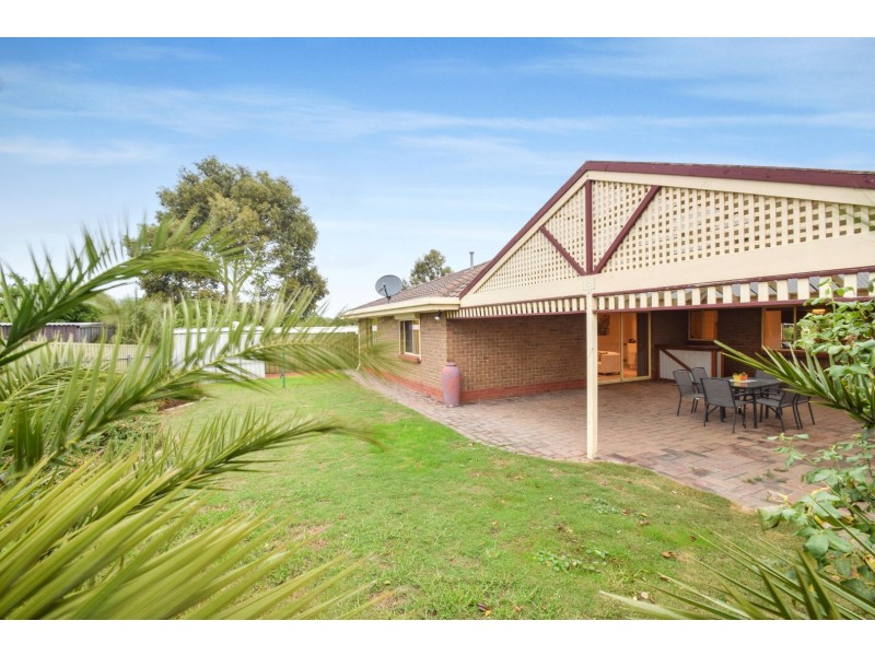 3 Dorita Court, Woodcroft SA 5162