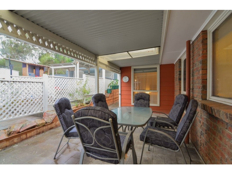 28 Lexcen Grove, Happy Valley SA 5159