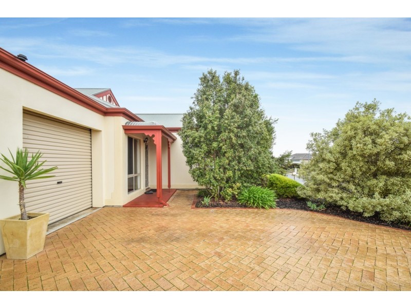 26 Mundulla Avenue, Woodcroft SA 5162