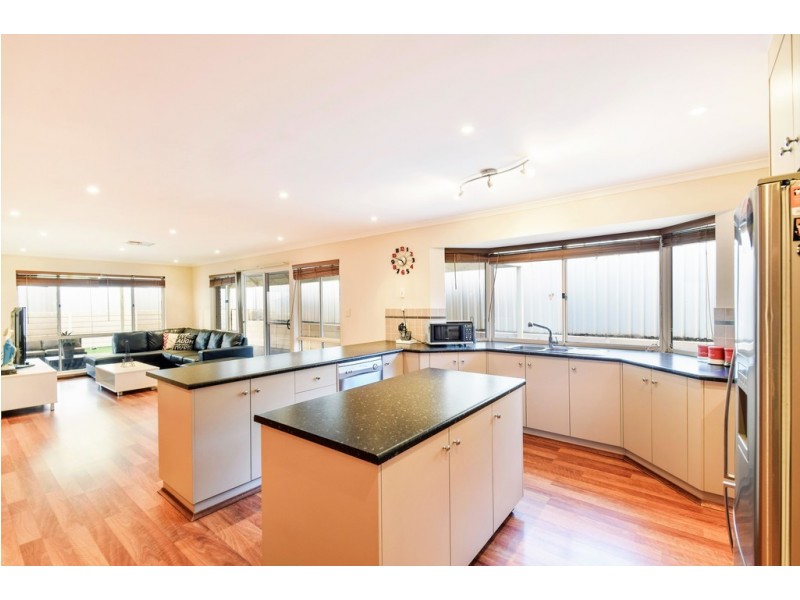 7 Antonio Street, Huntfield Heights SA 5163