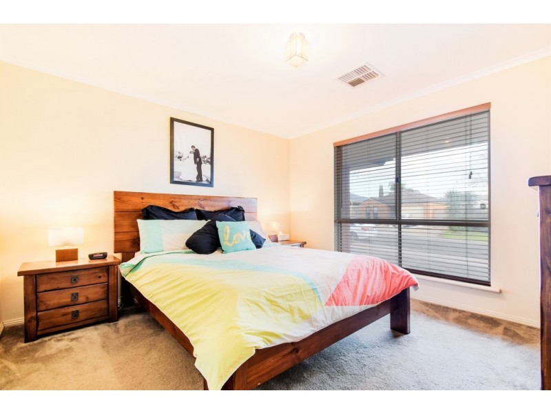 7 Antonio Street, Huntfield Heights SA 5163