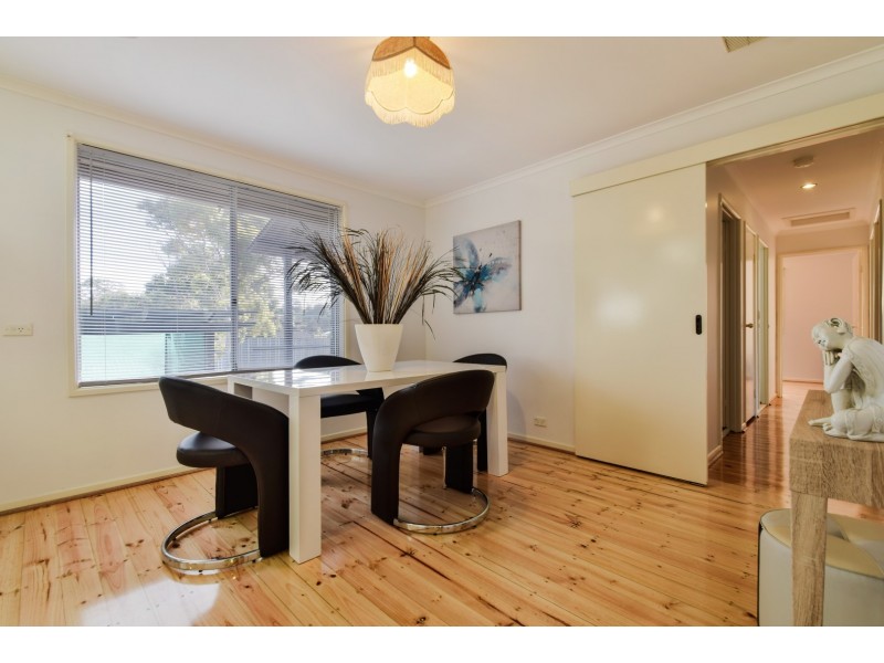 13 Streeton Court, Trott Park SA 5158