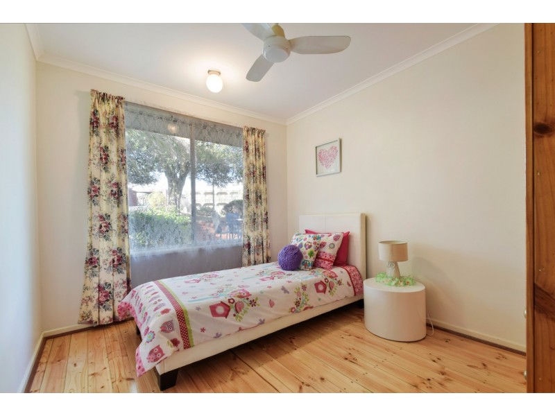 13 Streeton Court, Trott Park SA 5158