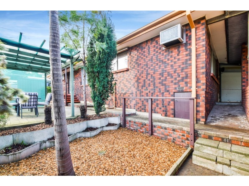 13 Streeton Court, Trott Park SA 5158