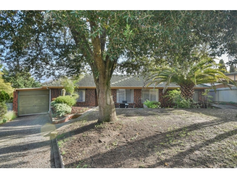 13 Streeton Court, Trott Park SA 5158