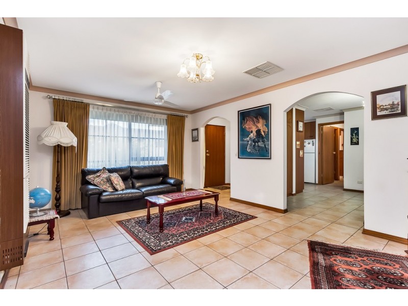 1/8 Sandison Avenue, Park Holme SA 5043