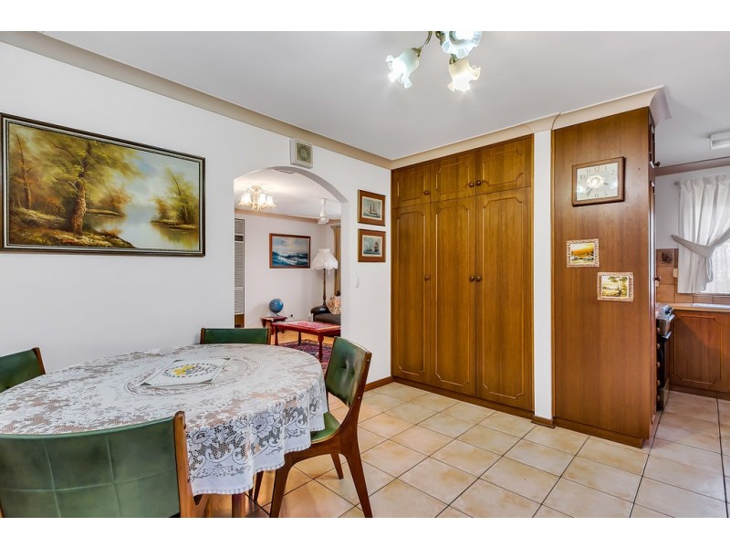 1/8 Sandison Avenue, Park Holme SA 5043