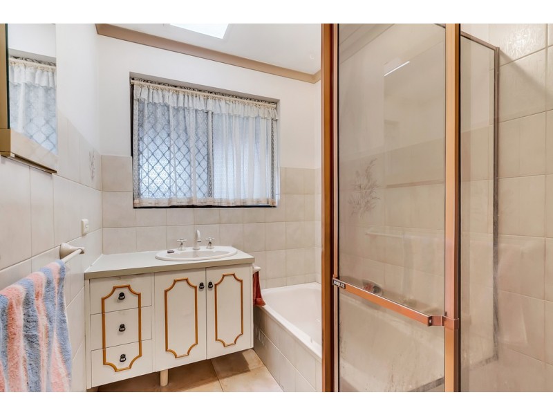 1/8 Sandison Avenue, Park Holme SA 5043