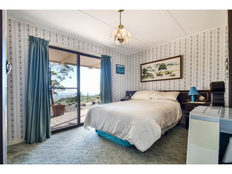 190 Range Road West, Willunga SA 5172