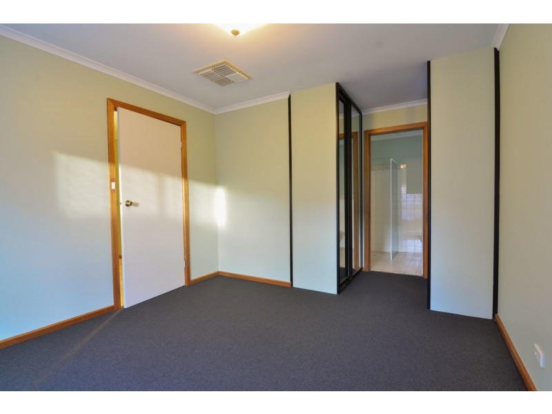 10 Fig Tree Lane, Aberfoyle Park SA 5159