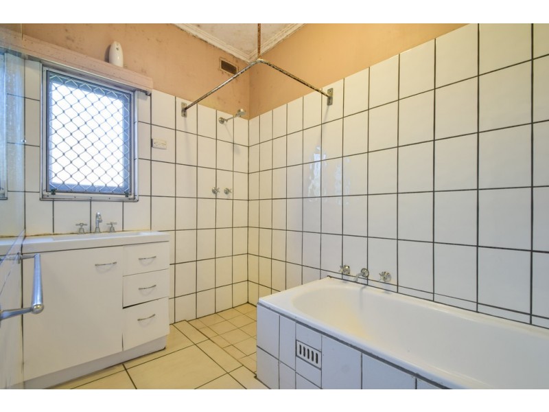 9 Heathcote Street, Marion SA 5043