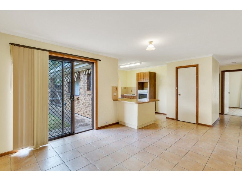 15 Hay Street, Happy Valley SA 5159