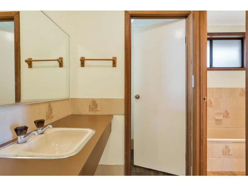 15 Hay Street, Happy Valley SA 5159