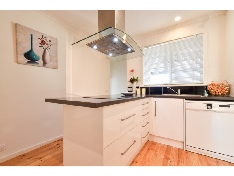 6 Jarrad Road, Happy Valley SA 5159