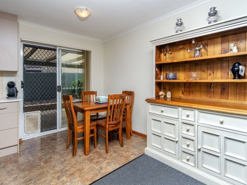 1A Regency Road, Happy Valley SA 5159
