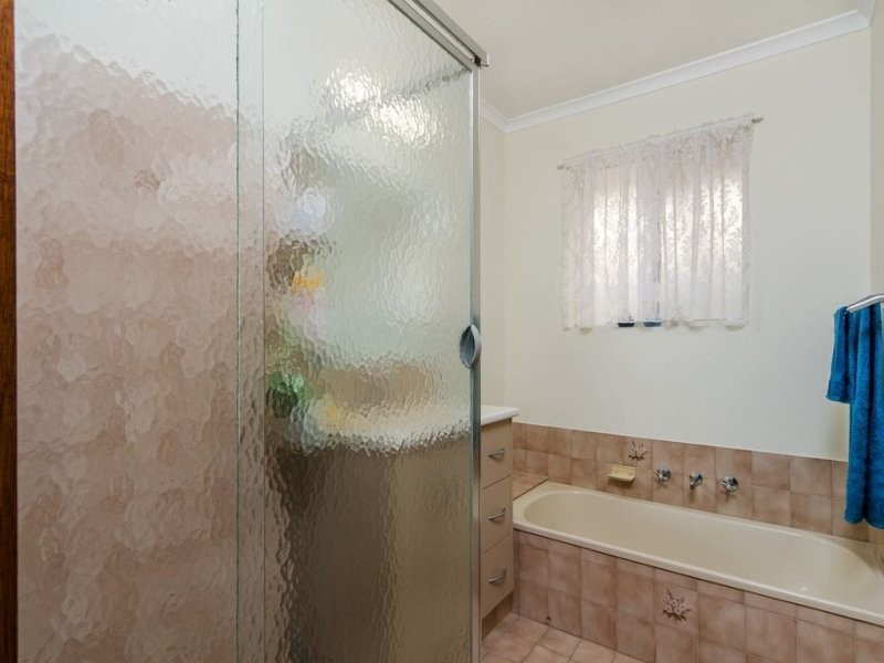 1A Regency Road, Happy Valley SA 5159