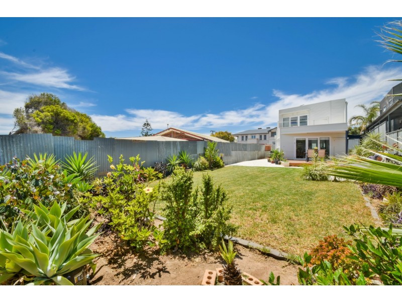 34 Bathurst Avenue, Moana SA 5169