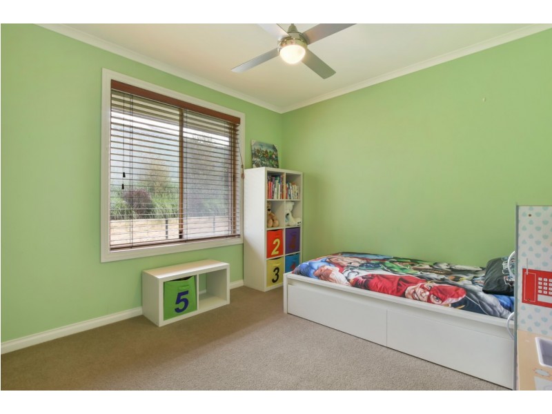 66 Candy Road, Happy Valley SA 5159